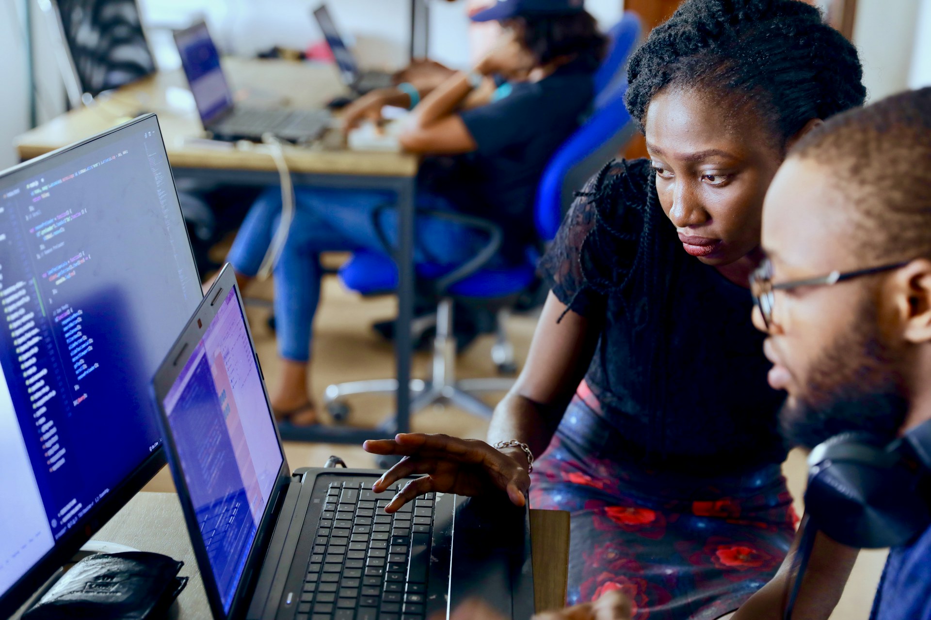 Développeurs africains de Tech Pôle Expertise au travail